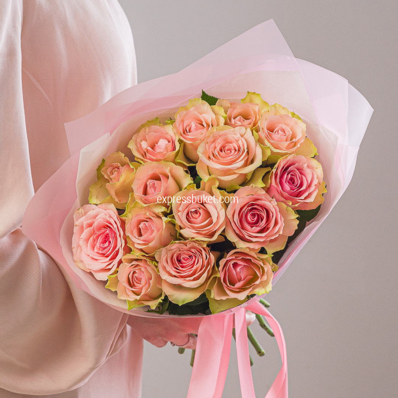 Розовый стиль 15 роз
